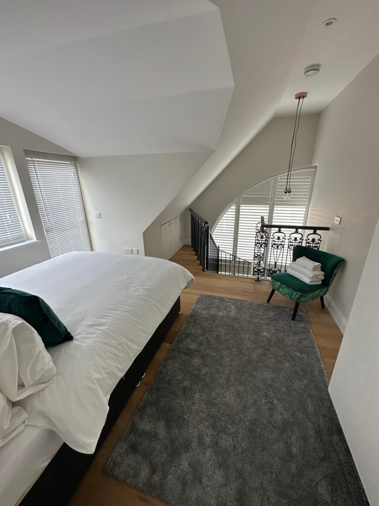 בסינגסטרוק Winchester Street Apartments By Urban Abode מראה חיצוני תמונה